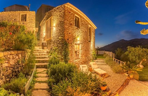Novara di Sicilia House | Oldnoar Maisons de Charme