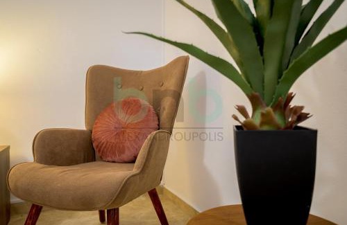 Alexandroupoli Apartment | 'Oleander Garden'