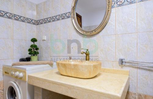Alexandroupoli Apartment | 'Oleander Garden'