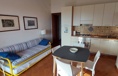 Santa Caterina Apartment | Oleander House - Two-room apartment 10 minutes from the sea