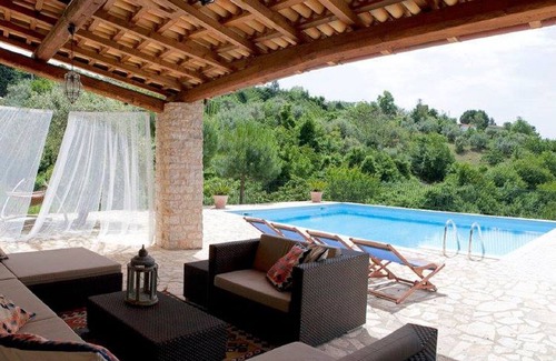 Ripabottoni House | Oleandro 1, your own cottage in a medieval street