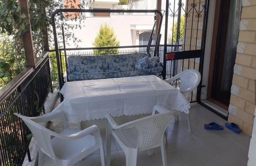 Kadnlar Denizi Mahallesi Villa | Olimpik yüzme havuzlu lüks triplex villa