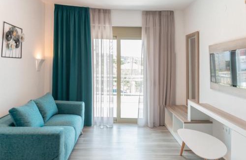 Nikita Apartment | Oliva Suites