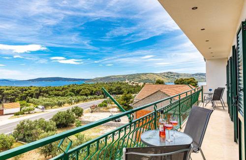 Seget Vranjica Apartment | Olive Garden