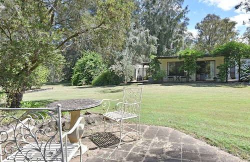 Pokolbin Cabin | Olive Grove 1 Studio with share pool in Central Vineyards