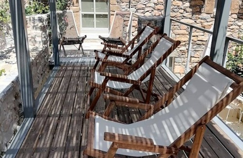 Lefktron Villa | Olive Press 1816 | Pool & Terrace | Walk to Beach