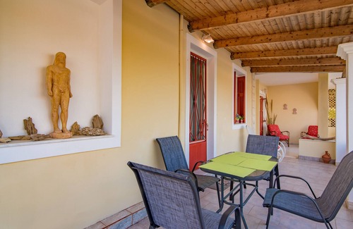 Pantokratoras Apartment | Olive Tree Apartment