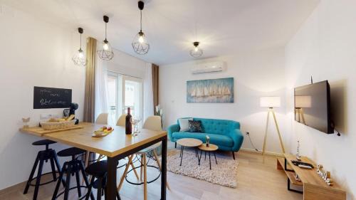 Kastel Gomilica Apartment | Olive Tree apartment with jacuzzi