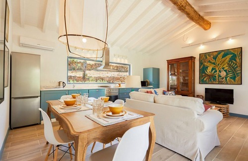 Armamar Villa | Olive Tree House - Two Bedroom Villa, Sleeps 4