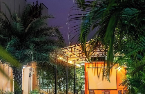 Chevella Villa | Olivewood Villa A 3BHK Farmstay with Private Pool by Homeyhuts