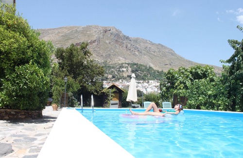 Guejar Sierra Apartment | OLIVILLAS GARDEN - BASE POINT ACCESS SIERRA NEVADA AND GRANADA
