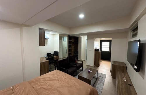 Surulere Apartment | Olu's Studio