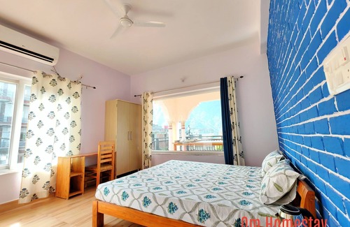Tapovan Bed & Breakfast | Om Homestay Tapovan, Bed & Breakfast with AC in Rishikesh, India