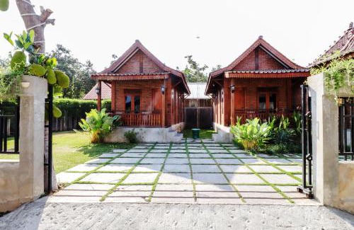 Bangunjiwo House | Omah Teras Bata Guesthouse