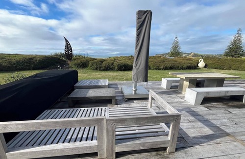 Omaha House | Omaha Beach Front, Paradise! Perfect for relaxing & entertaining