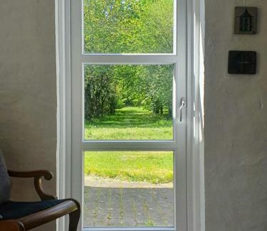 Hadsund House | Ombygget Tørvefabrik Fra 1950 Med Egen Skov Og Sø