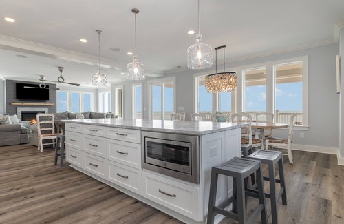 Inlet Harbour House | Omega: Luxurious Oceanfront In Gated Community