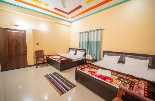 Faizabad House | Omji - Shri Char Bhuja Dham Ashram - 2km from Ram Janmabhumi Temple