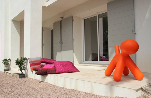 Saint-Raphael Apartment | On a quiet garden level, a few steps away from the beach