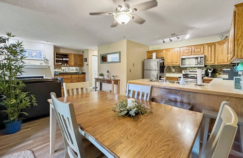 Kelleys Island Condo | On Island Time at Kelleys! Downtown Area