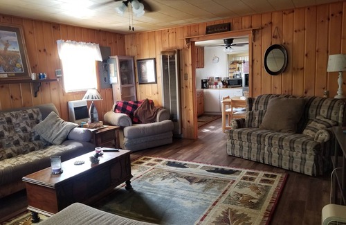 South Branch House | On Jose Lake with kayaks, dock and beach!