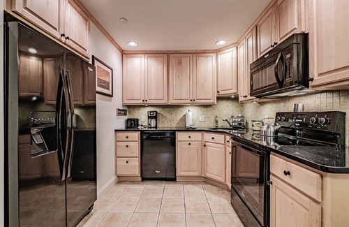 Sunday River Area Condo | On Mountain two bedroom unit sleeping 6