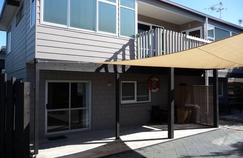 Omanu House | On ocean side 1 house in front with stunning views