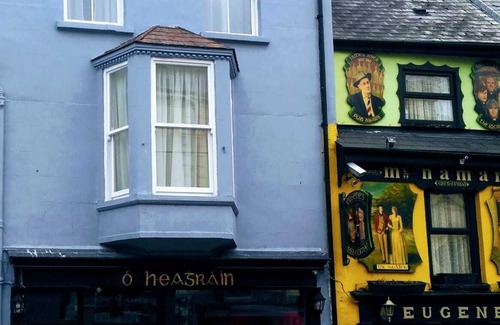 Ennistimon House | On our doorstep discover The Wild Atlantic Way and all the splendors of Clare