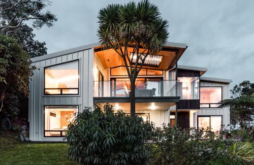 Raglan House | On Point House