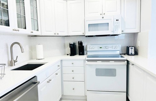 Galt Mile Condo | On the B.E.A.C.H-Ocean/Beach Front-Balcony- Renovated-Views from every window!
