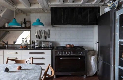 Arsenal Apartment | ON THE BANKS OF SEINE-AN EXPLICIT 17TH CENT.TOWNHOUSE LE MARAIS VILLAGE ST PAUL