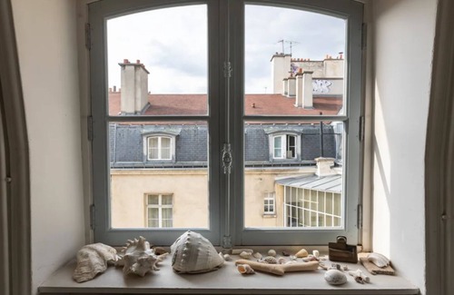 Arsenal Apartment | ON THE BANKS OF SEINE-AN EXPLICIT 17TH CENT.TOWNHOUSE LE MARAIS VILLAGE ST PAUL