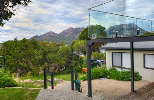 Coles Bay House | On the Beach 1