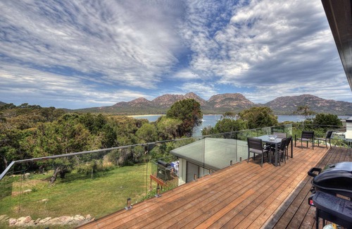 Coles Bay House | On the Beach 1