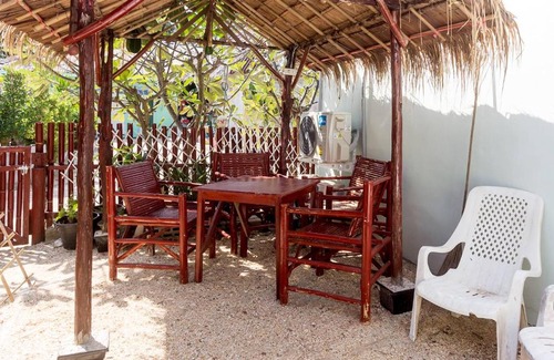 Ko Lanta Hotel | On the Beach