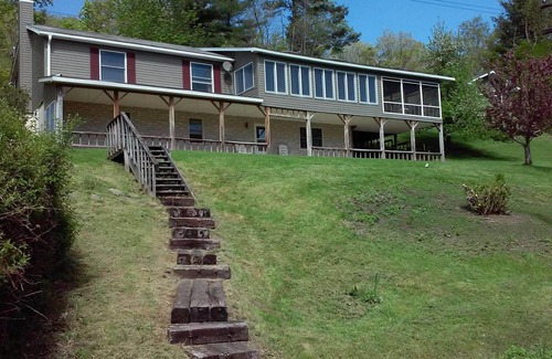 Fishs Eddy House | On the Delaware River, beautiful views, fishing, kayaking, floating, swimming