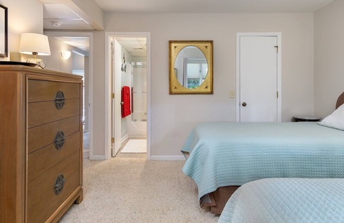 Spruce Pine Condo | ON the Golf Course, Views, Explore the Blue Ridge Mountains!