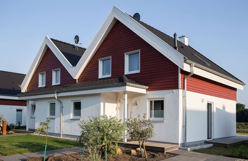 Nordhorn House | On the lake - luxury holiday home with every comfort, located directly on a lake