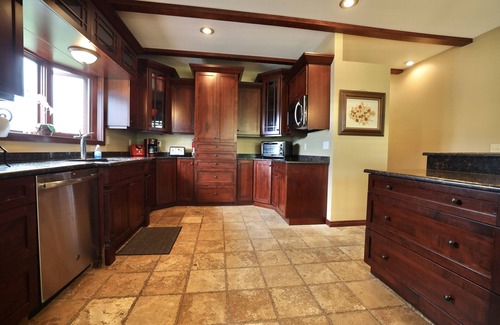 Lake Tomahawk House | On the Minocqua Chain! Pet Friendly! 5 Bedroom! August Dates Open!