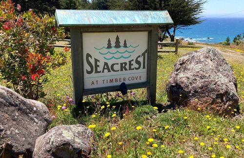 Timber Cove House | On the Ocean Bluff - 3 bedroom