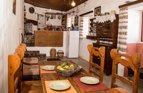 Mixorrouma House | On the road for actions!