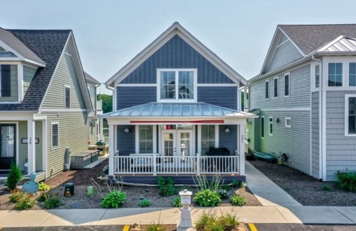 Ottawa House | On The Rocks | 3 Bed, 3 Bath