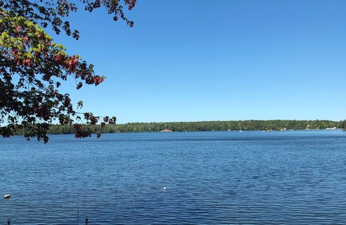 Franklin Cottage | On The Rocks is located near Acadia National Park and Mount Desert Island.