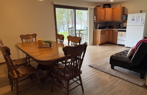 Hastings Cottage | On the Shores of Algonquin w/Private Dock - Lower Level