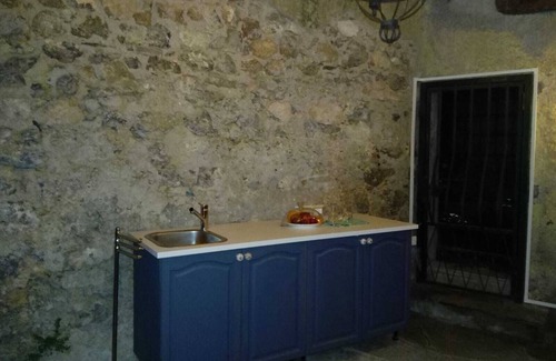 Camaiore Cabin | On the slopes of hiking and climbing routes. Surrounded by greenery