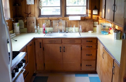 Lake Ripley Cabin | On the water! Rain guarantee. Boats. Air C. Pontoon boat, SUP's, Kayaks, canoe.