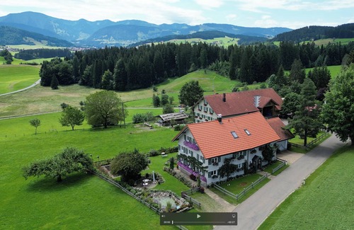 Stiefenhofen Apartment | On vacation "Auf der Höhe", romantic winter vacation in the Allgäu
