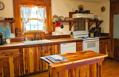 Bruno Cabin | Once a Blacksmith shop, now a 3-bedroom cabin beauty in the heart of the Ozarks