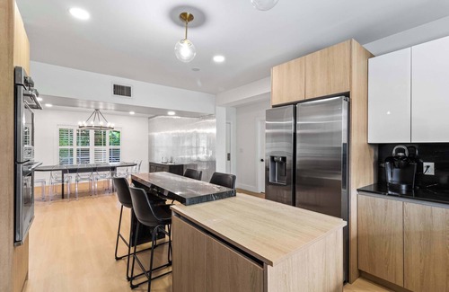 Fort Lauderdale House | One and Only Villa Monster Pickleball Jacuzzi Pool