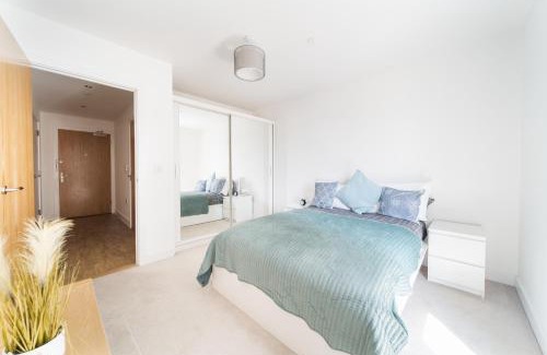 Luton Apartment | One Bed Apartment in Private Building Luton